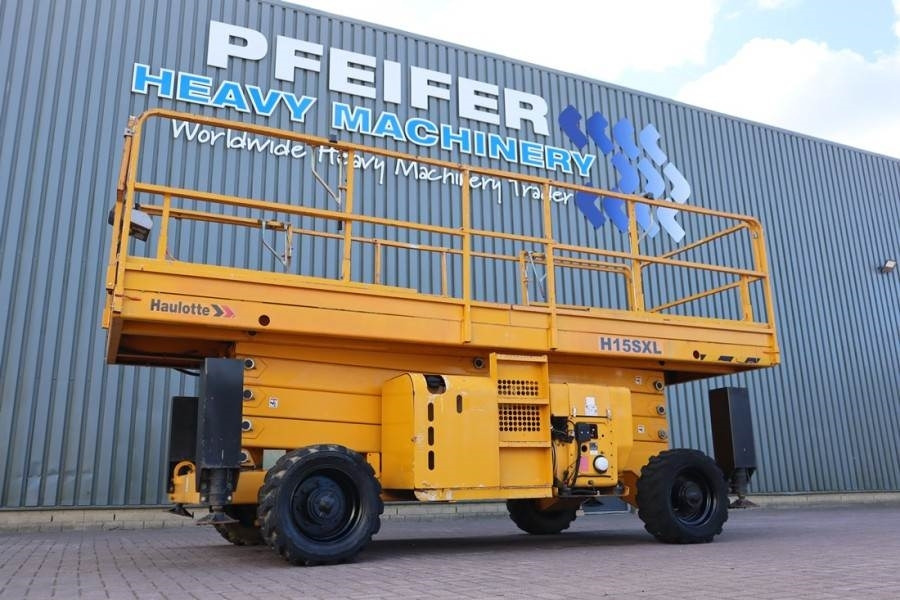 Haulotte H15SXL Diesel, 4x4 Drive, 15m Working Height, 500k - مرفاع مقصي: صورة 1 Haulotte H15SXL Diesel, 4x4 Drive, 15m Working Height, 500k - مرفاع مقصي: صورة 1