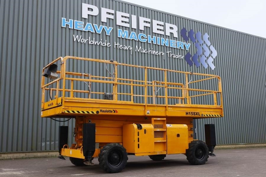 Haulotte H15SXL Diesel, 4x4 Drive, 15m Working Height, 500k - مرفاع مقصي: صورة 1 Haulotte H15SXL Diesel, 4x4 Drive, 15m Working Height, 500k - مرفاع مقصي: صورة 1