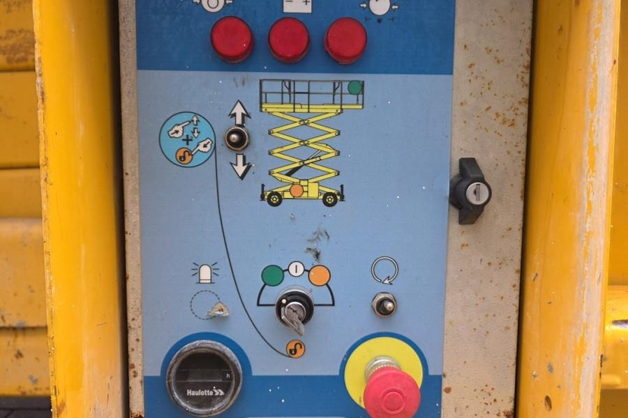 Haulotte H18SXL Diesel, 4x4 Drive, 18m Working Height, 500k - مرفاع مقصي: صورة 5 Haulotte H18SXL Diesel, 4x4 Drive, 18m Working Height, 500k - مرفاع مقصي: صورة 5