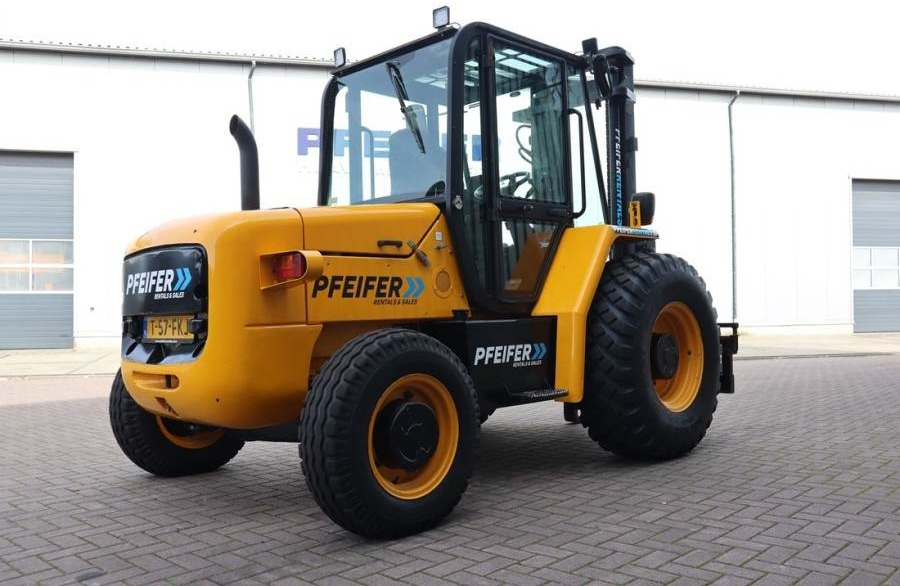 JCB 926 Diesel, 4x4 Drive, Triplex mast, 5500mm Liftin - رافعة شوكية للأراضي الوعرة: صورة 2 JCB 926 Diesel, 4x4 Drive, Triplex mast, 5500mm Liftin - رافعة شوكية للأراضي الوعرة: صورة 2