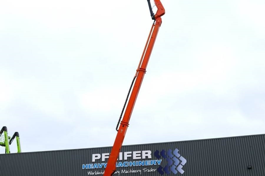 JLG 1250AJP Diesel, 4x4x4 Drive, 40.1m Working Height, - مرفاع مفصلي: صورة 3 JLG 1250AJP Diesel, 4x4x4 Drive, 40.1m Working Height, - مرفاع مفصلي: صورة 3