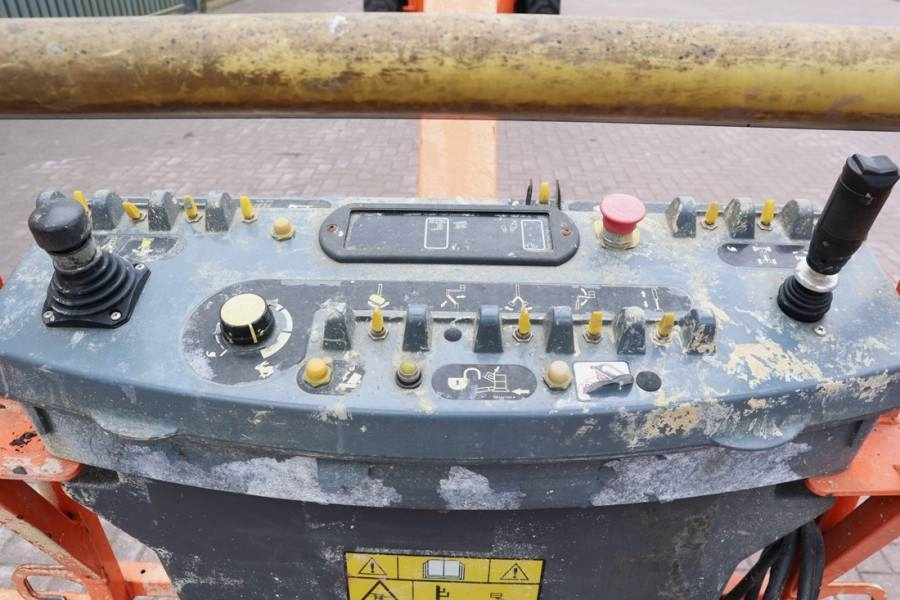 JLG 1350SJP Diesel, 4x4 Drive And 4-Wheel Steering, 43 - مرفاع تلسكوبي: صورة 5 JLG 1350SJP Diesel, 4x4 Drive And 4-Wheel Steering, 43 - مرفاع تلسكوبي: صورة 5