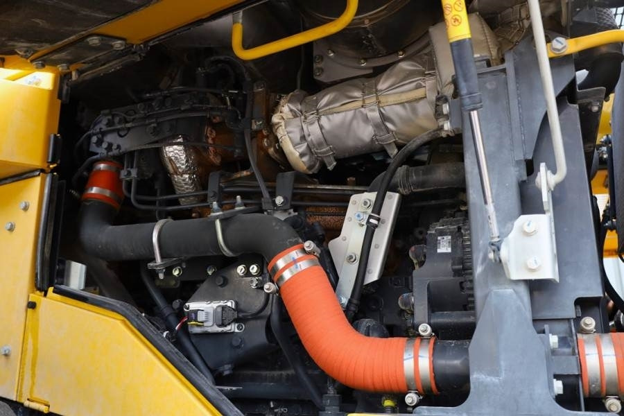 تأجير Komatsu WA470-8 Diesel, 4x4 Drive, Tamtron Weighting Syste  Komatsu WA470-8 Diesel, 4x4 Drive, Tamtron Weighting Syste: صورة 17