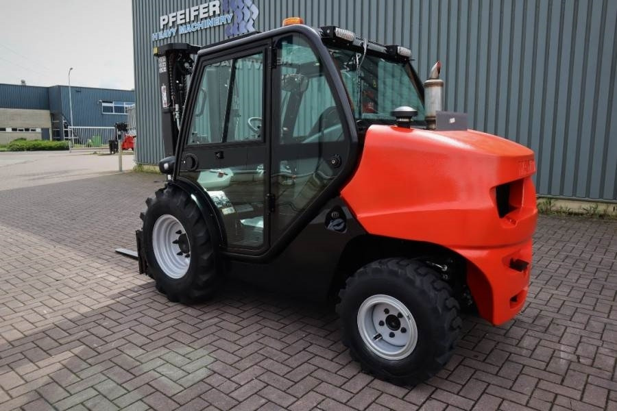 Manitou MC25-4 Valid Inspection, *Guarantee, Diesel, 4x4 D - رافعة شوكية للأراضي الوعرة: صورة 4 Manitou MC25-4 Valid Inspection, *Guarantee, Diesel, 4x4 D - رافعة شوكية للأراضي الوعرة: صورة 4