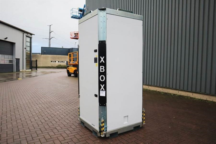 Trime X-BOX M 4x 320W Valid inspection, *Guarantee - برج إنارة: صورة 4 Trime X-BOX M 4x 320W Valid inspection, *Guarantee - برج إنارة: صورة 4