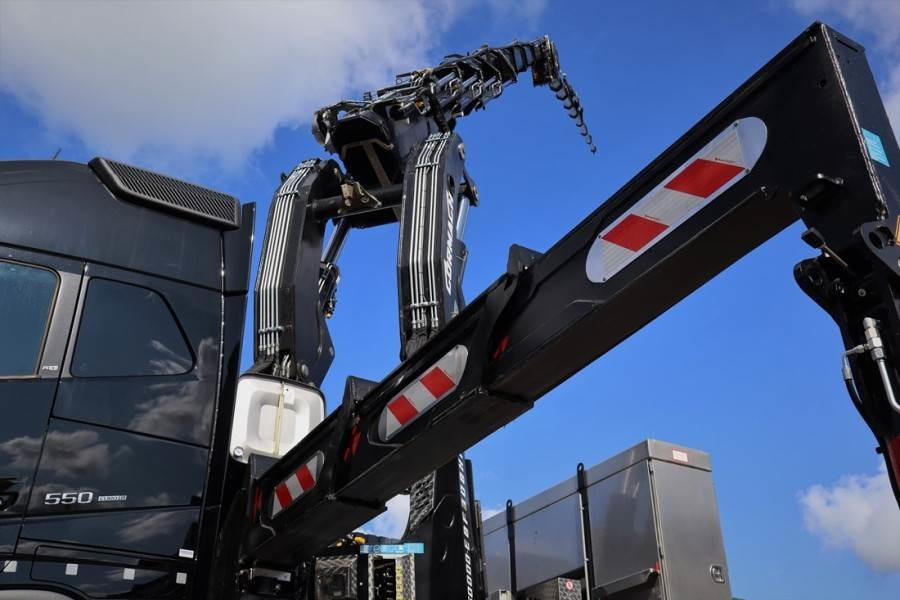 Volvo FH16 10x4 With Cormach 150tm Crane Valid inspectio - رافعة لجميع التضاريس: صورة 2 Volvo FH16 10x4 With Cormach 150tm Crane Valid inspectio - رافعة لجميع التضاريس: صورة 2