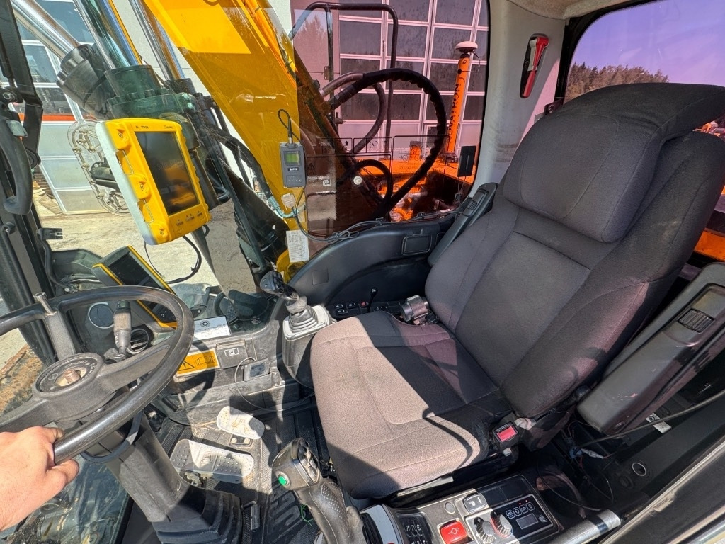 JCB 175 - حفار ذو عجلات: صورة 4 JCB 175 - حفار ذو عجلات: صورة 4