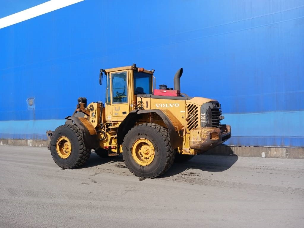 Volvo L 120 E - اللودر بعجل: صورة 2 Volvo L 120 E - اللودر بعجل: صورة 2