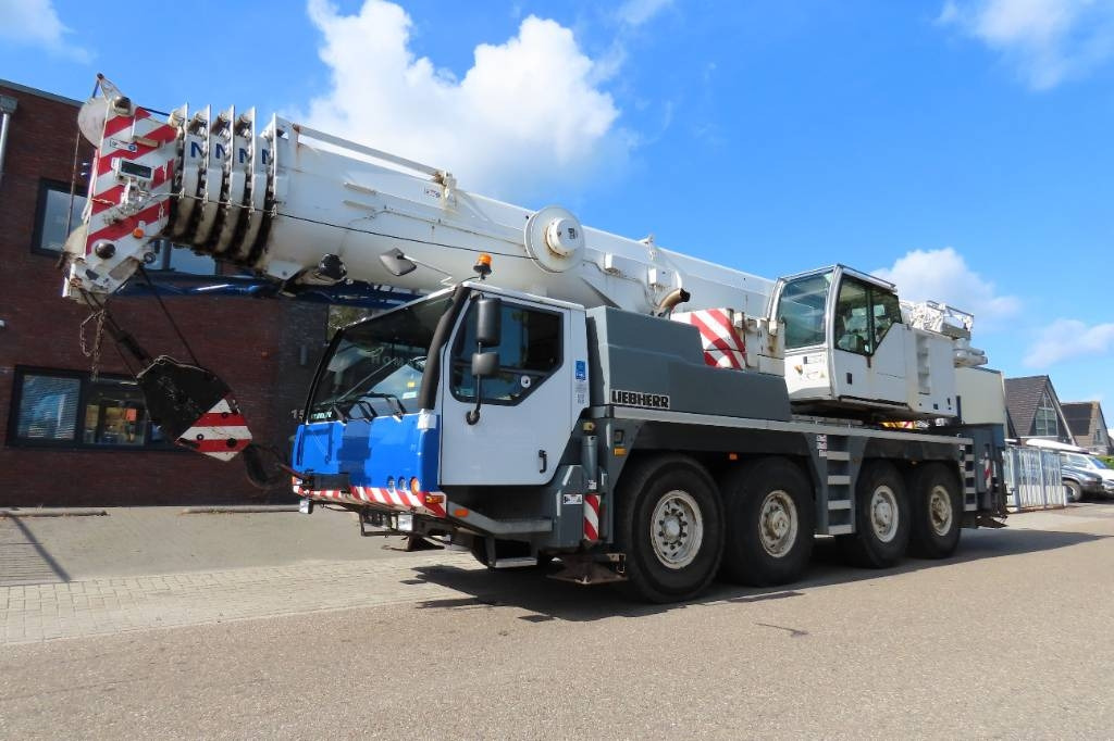 Liebherr LTM 1090-4.1 - رافعة لجميع التضاريس: صورة 1 Liebherr LTM 1090-4.1 - رافعة لجميع التضاريس: صورة 1