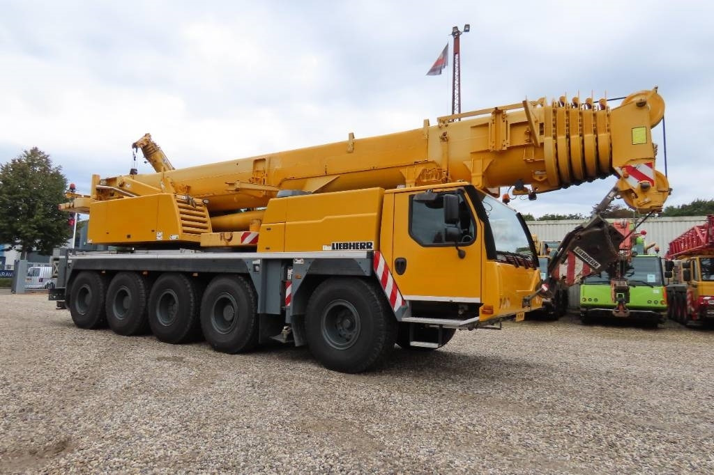 Liebherr LTM 1100-5.2 - رافعة لجميع التضاريس: صورة 2 Liebherr LTM 1100-5.2 - رافعة لجميع التضاريس: صورة 2