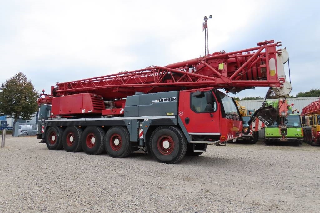Liebherr LTM 1100-5.2 - رافعة لجميع التضاريس: صورة 2 Liebherr LTM 1100-5.2 - رافعة لجميع التضاريس: صورة 2