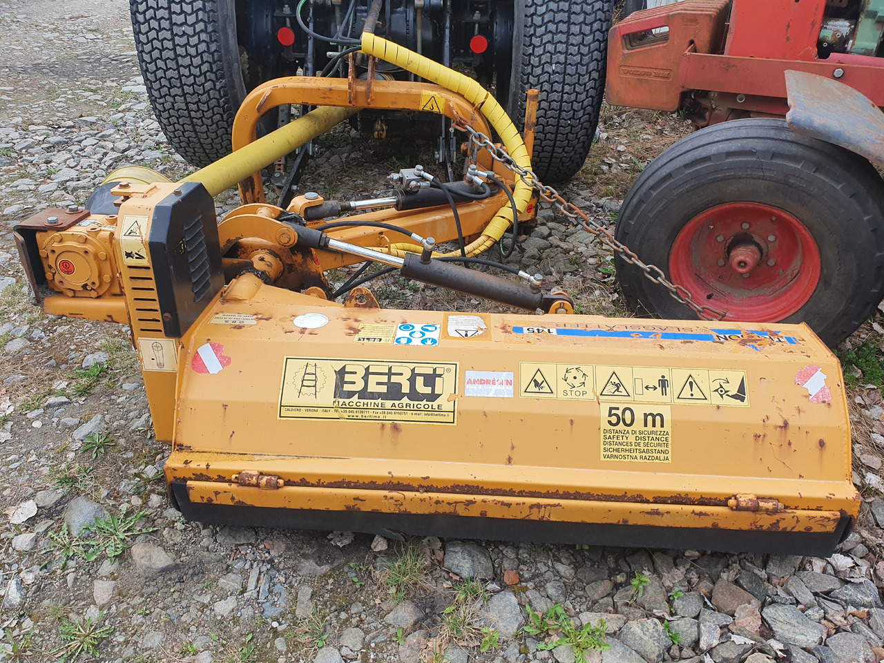 Berti 145 - التقطيع جزازة/ ماكينات قطع الحشائش: صورة 1 Berti 145 - التقطيع جزازة/ ماكينات قطع الحشائش: صورة 1