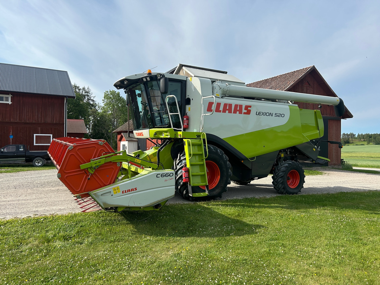 Claas Lexion 520 - حصادة: صورة 1 Claas Lexion 520 - حصادة: صورة 1