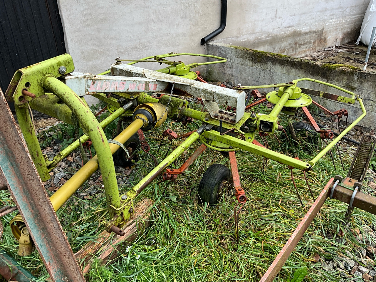 Claas W 450 S - نشارة الدريس/ شوكة جرف: صورة 1 Claas W 450 S - نشارة الدريس/ شوكة جرف: صورة 1