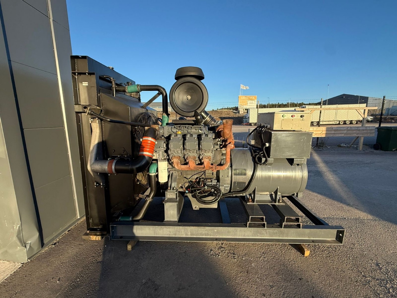 Deutz 350 kVA - مجموعة المولد: صورة 1 Deutz 350 kVA - مجموعة المولد: صورة 1