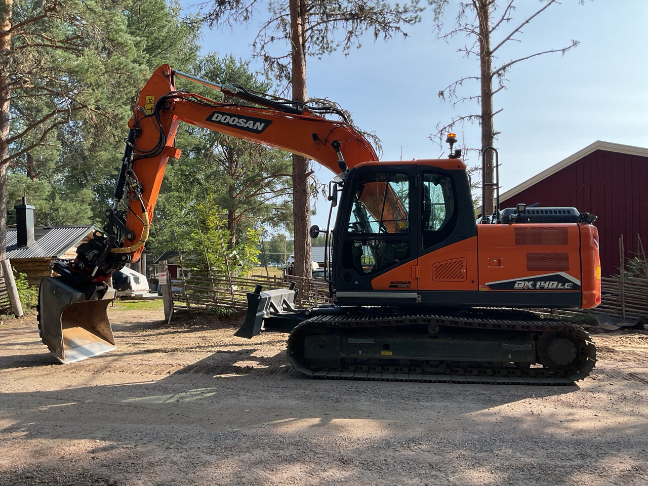 Doosan DX140LC-7 - حفّار: صورة 1 Doosan DX140LC-7 - حفّار: صورة 1