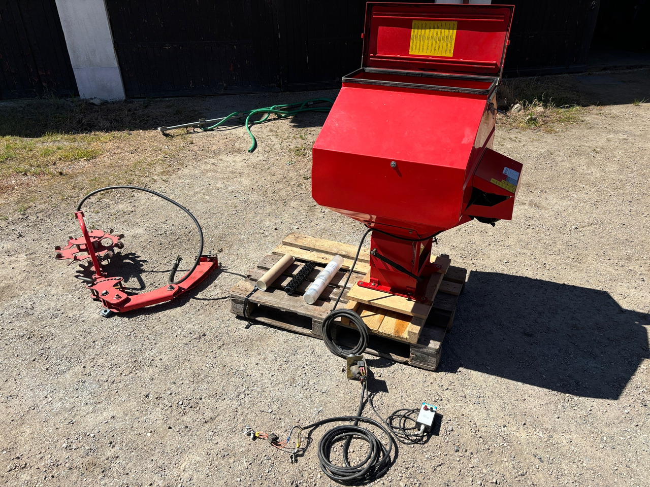 Einböck Pneumaticbox 150-800 - آلة بذر: صورة 1 Einböck Pneumaticbox 150-800 - آلة بذر: صورة 1