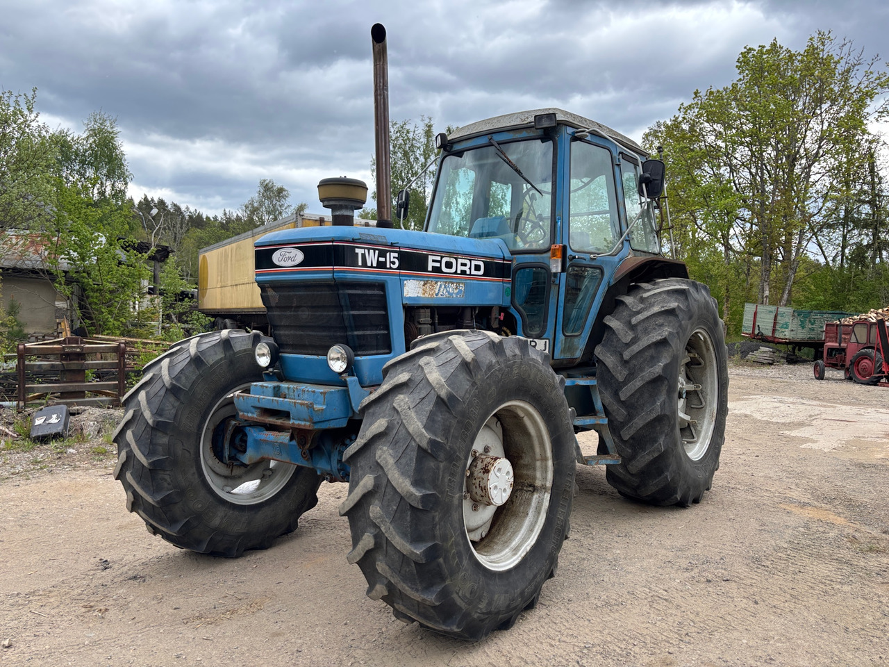 Ford TW-15 - جرار: صورة 1 Ford TW-15 - جرار: صورة 1