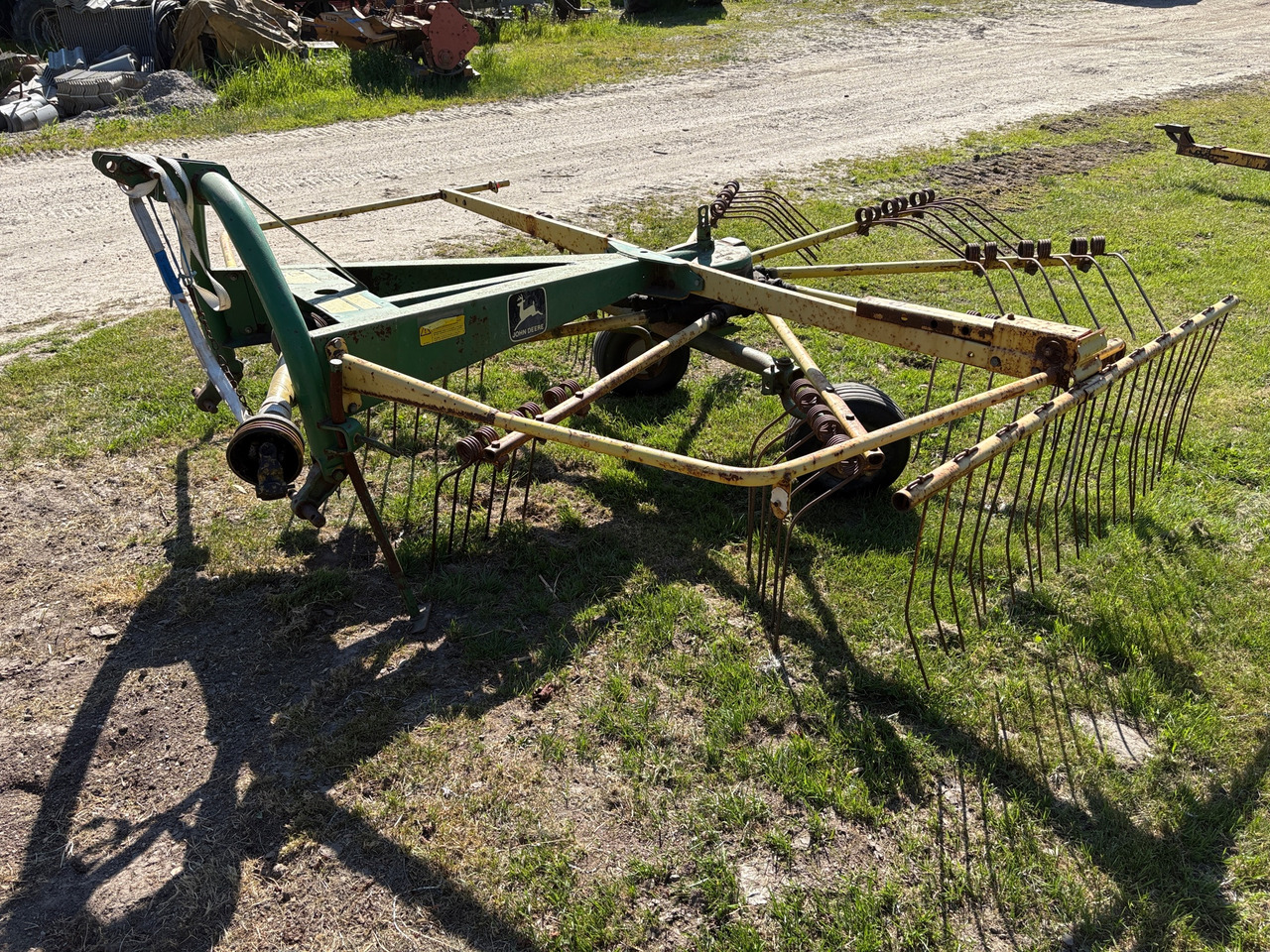 John Deere GA 300 G - نشارة الدريس/ شوكة جرف: صورة 1 John Deere GA 300 G - نشارة الدريس/ شوكة جرف: صورة 1