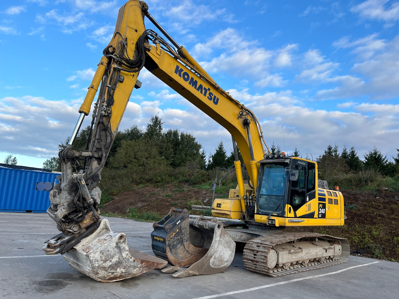Komatsu PC240LC-11 - حفّار: صورة 1 Komatsu PC240LC-11 - حفّار: صورة 1