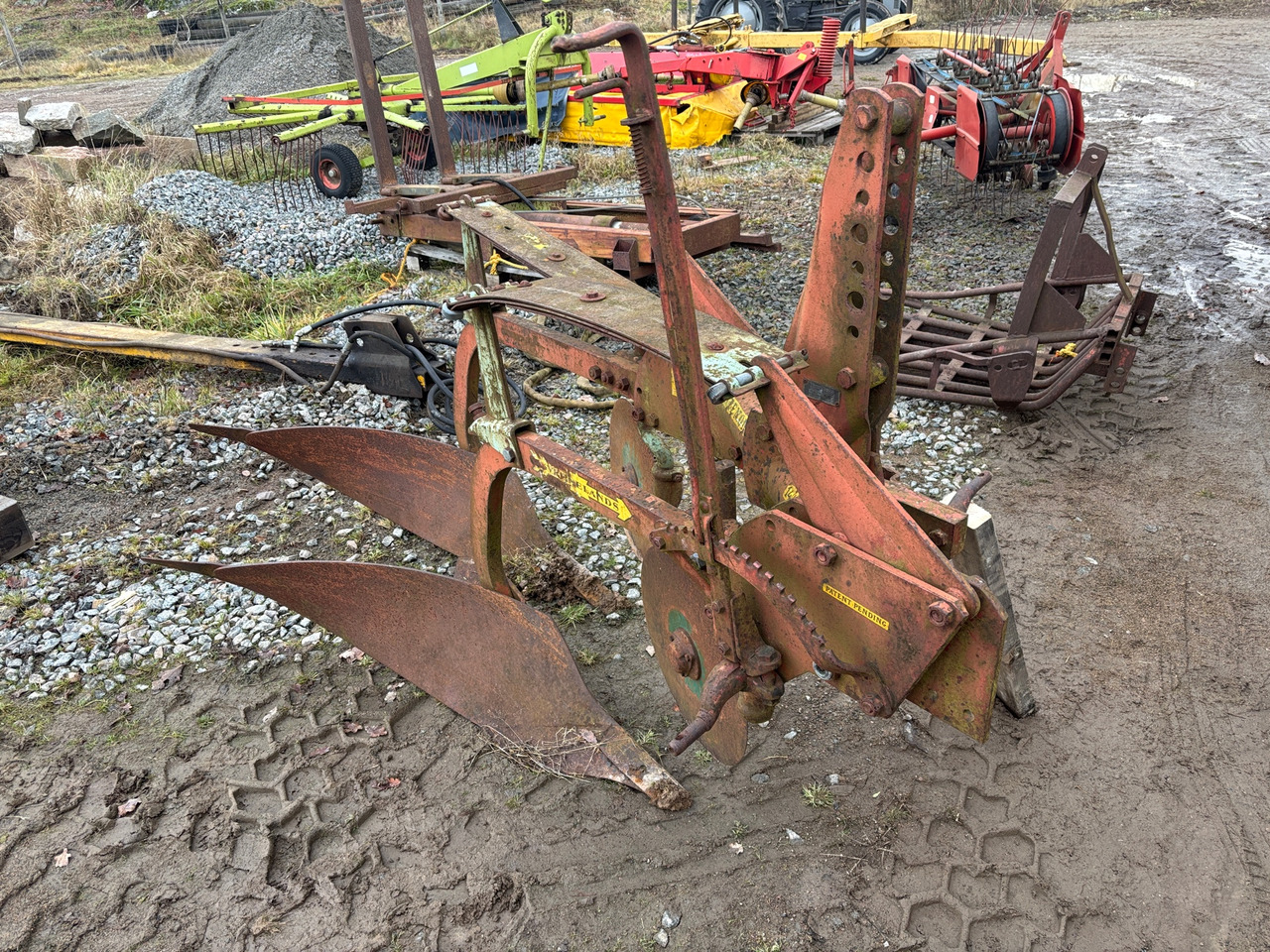 Kverneland 2-skärig - محراث: صورة 1 Kverneland 2-skärig - محراث: صورة 1