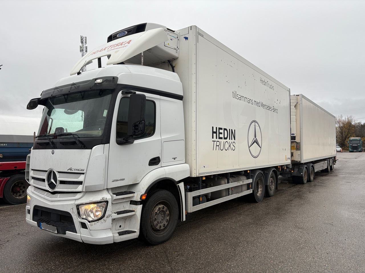 Mercedes-Benz Actros - شاحنة: صورة 1 Mercedes-Benz Actros - شاحنة: صورة 1