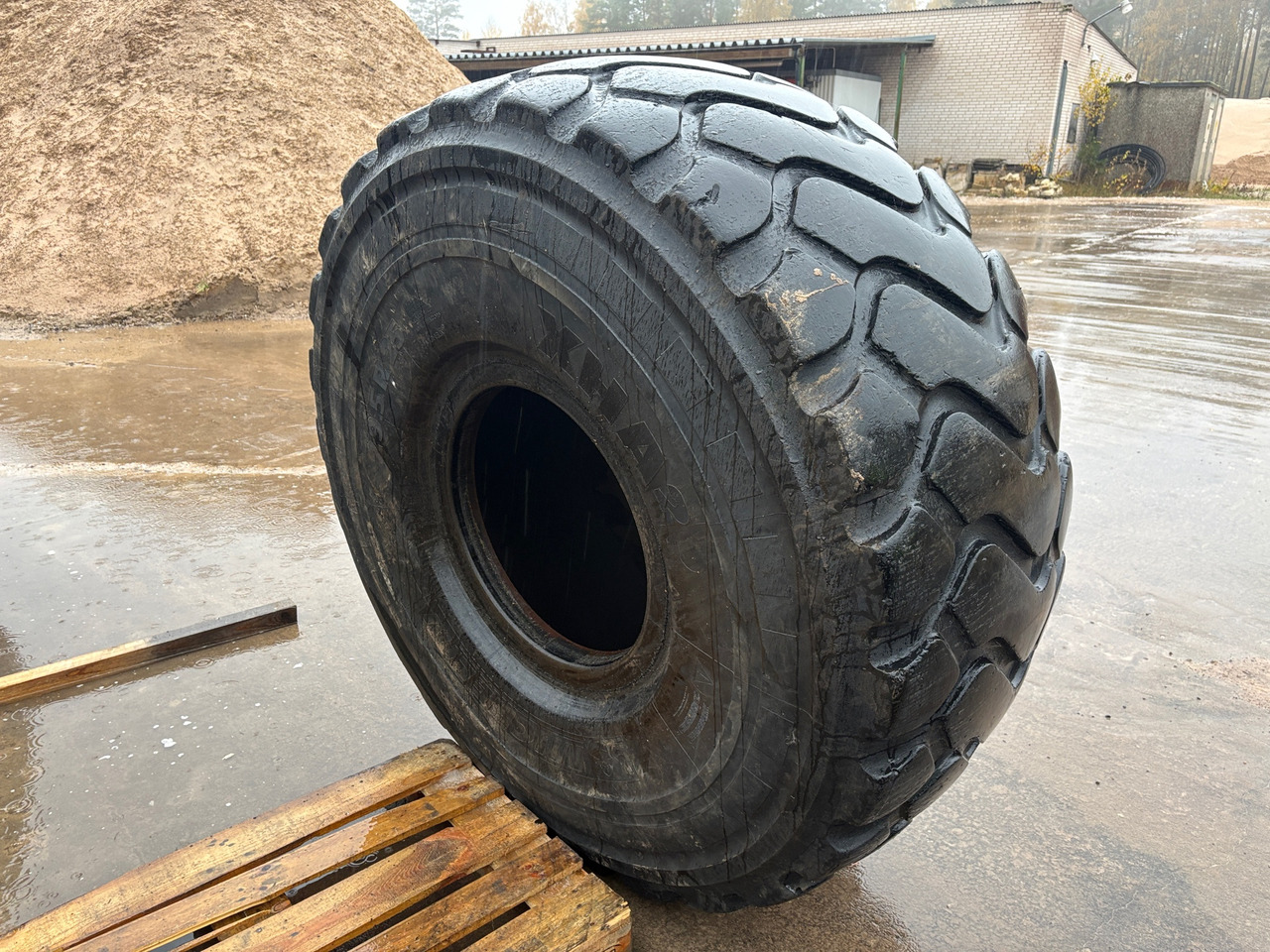 Michelin 29.5R25 - إطارات - آلات الإنشاء: صورة 1 Michelin 29.5R25 - إطارات - آلات الإنشاء: صورة 1