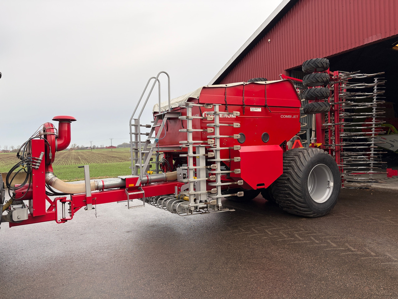 Överum Combi Jet CD 5406 - آلة بذر: صورة 1 Överum Combi Jet CD 5406 - آلة بذر: صورة 1