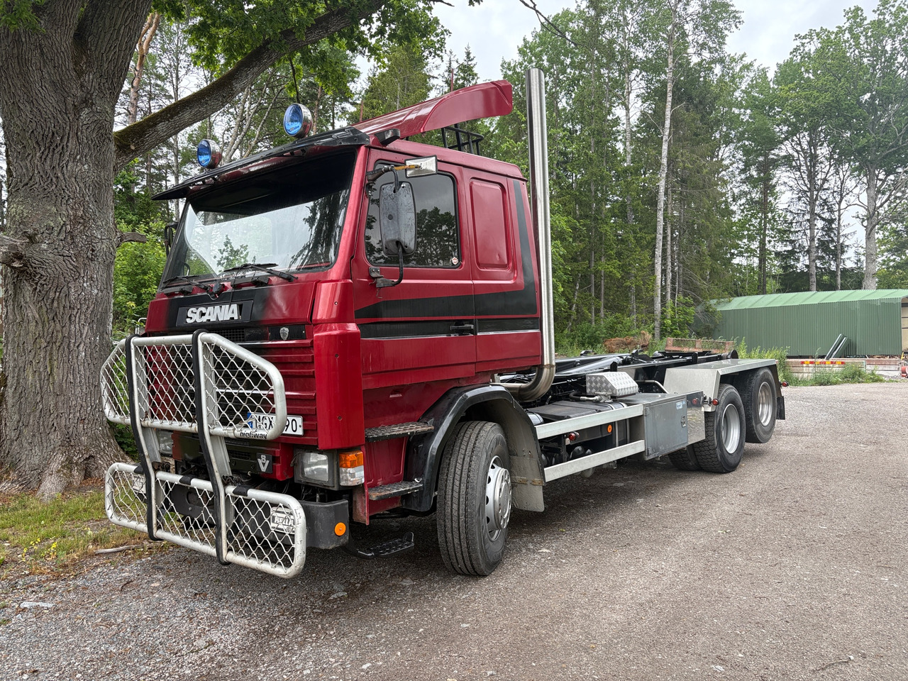 Scania R142H 6X2 46 - شاحنة برافعة خطافية: صورة 1 Scania R142H 6X2 46 - شاحنة برافعة خطافية: صورة 1