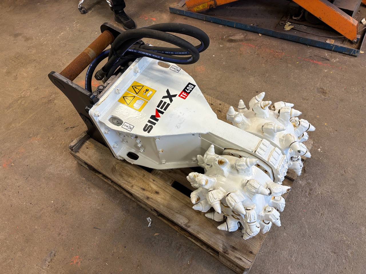 Simex TF400 - معدات الانشاءات: صورة 1 Simex TF400 - معدات الانشاءات: صورة 1