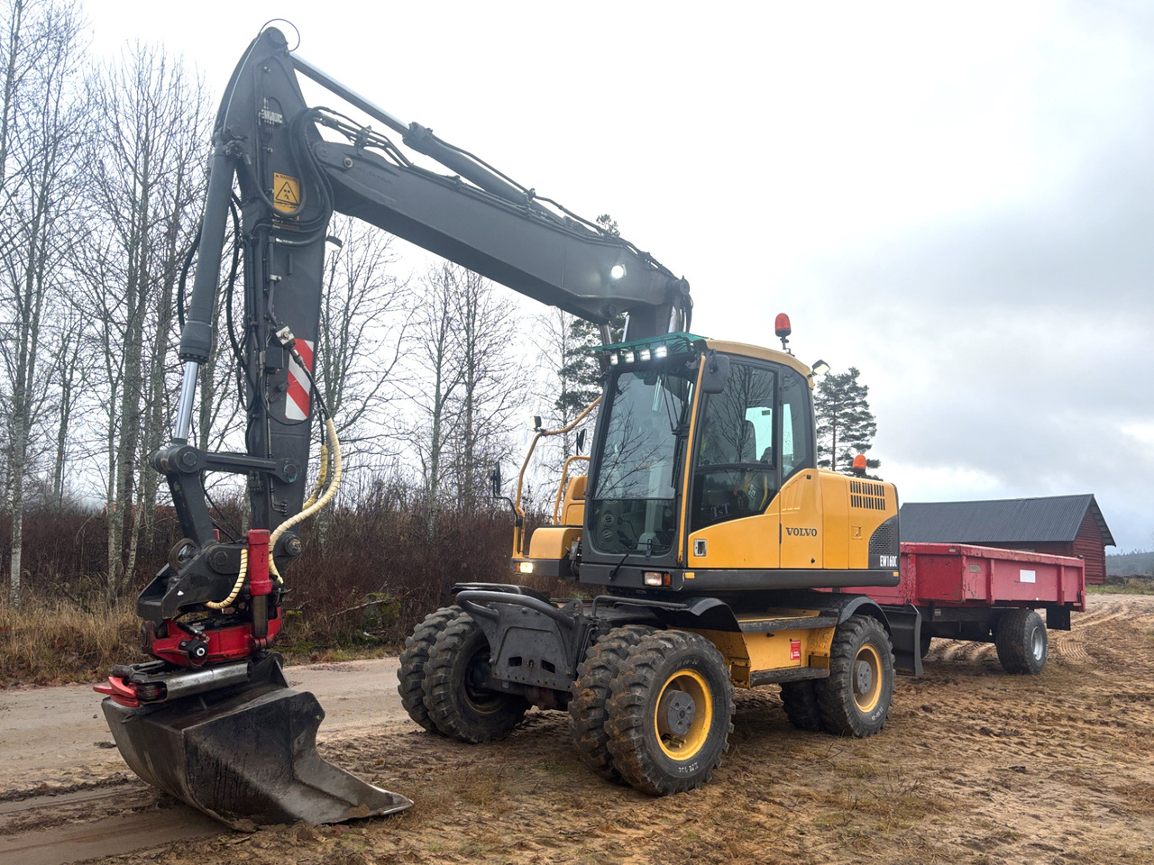 Volvo EW160C - حفّار: صورة 1 Volvo EW160C - حفّار: صورة 1