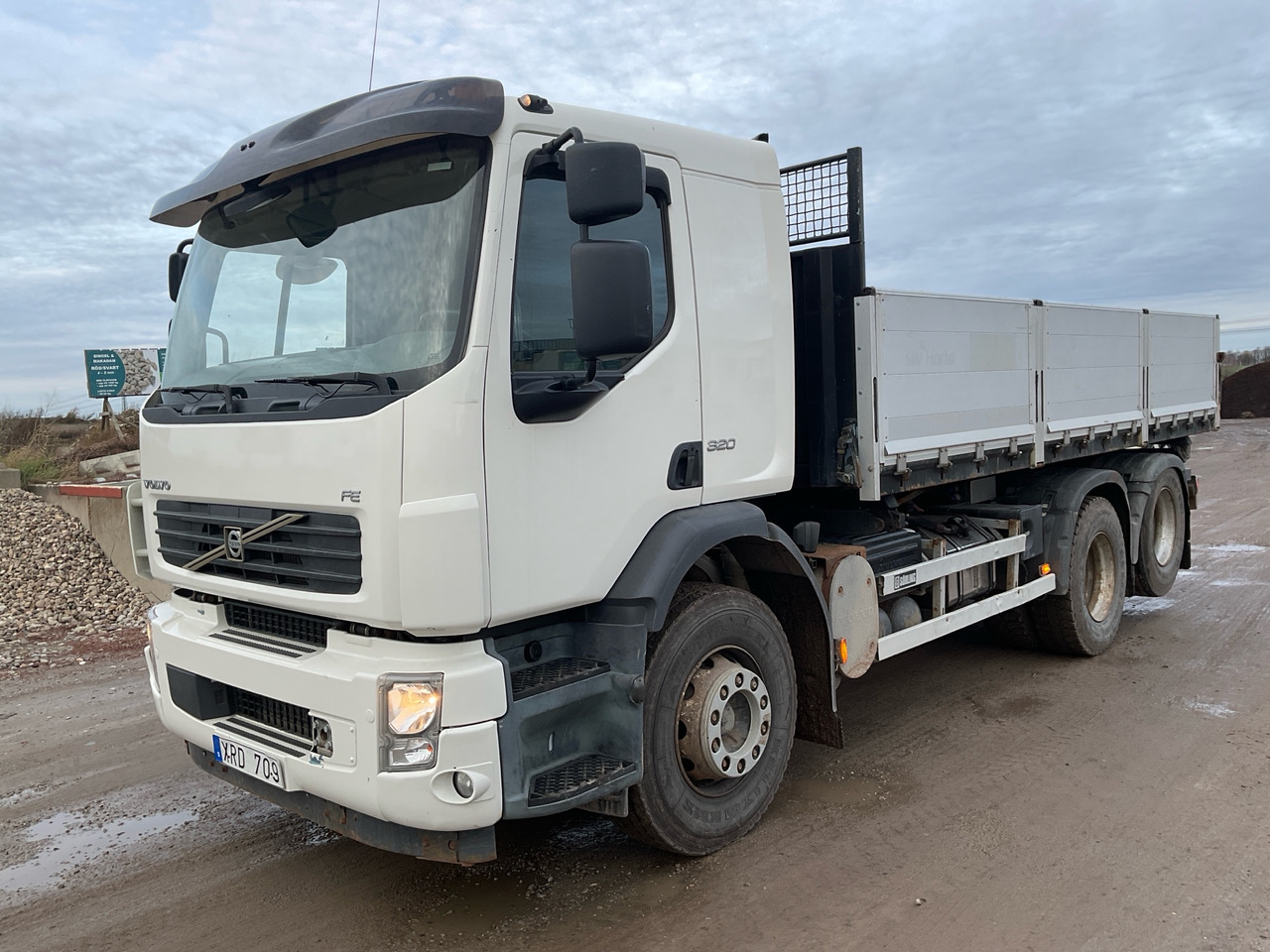 Volvo FE 320 - شاحنة قلاب: صورة 1 Volvo FE 320 - شاحنة قلاب: صورة 1