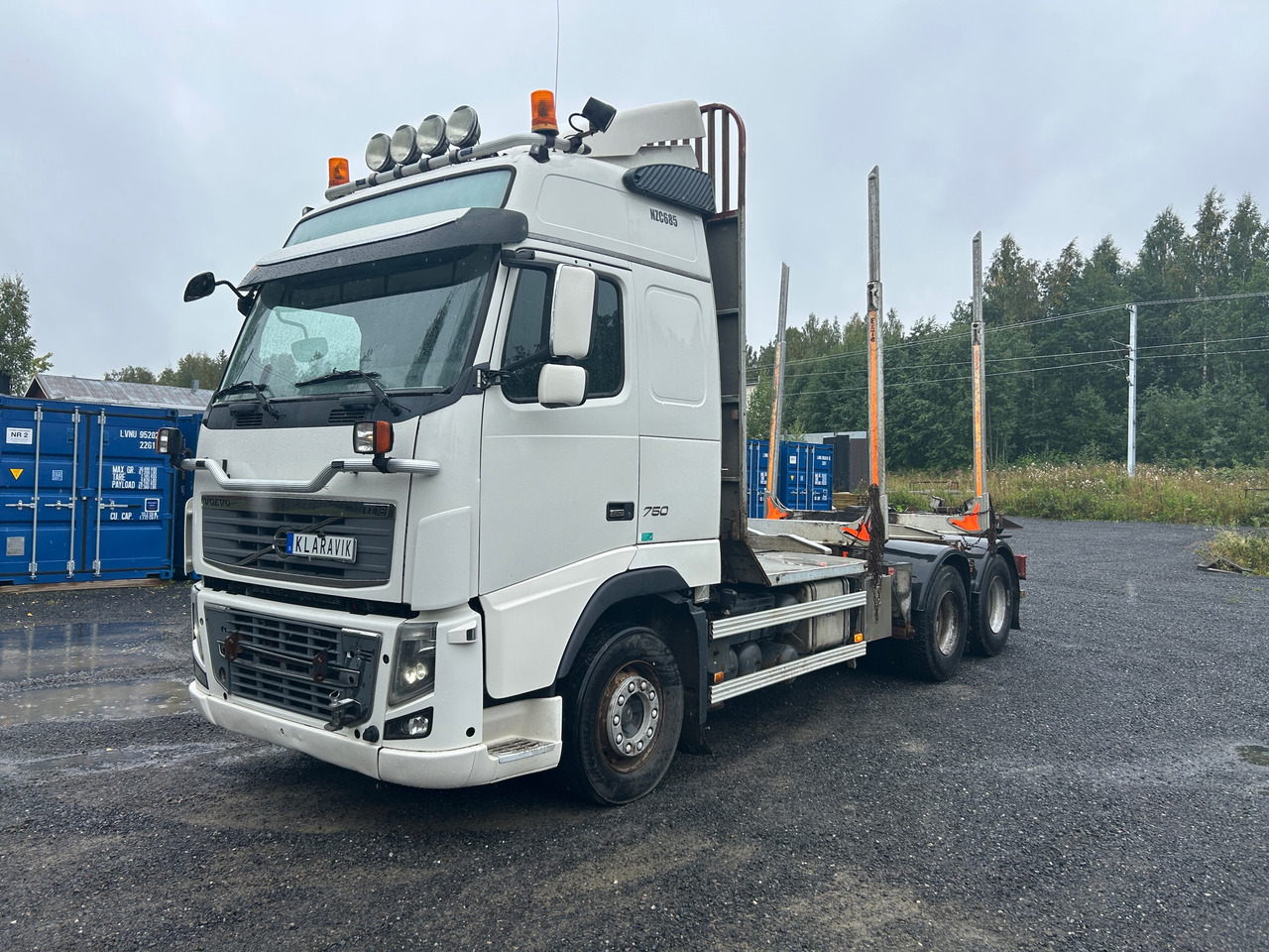 Volvo FH16 - شاحنة قطع الأشجار: صورة 1 Volvo FH16 - شاحنة قطع الأشجار: صورة 1