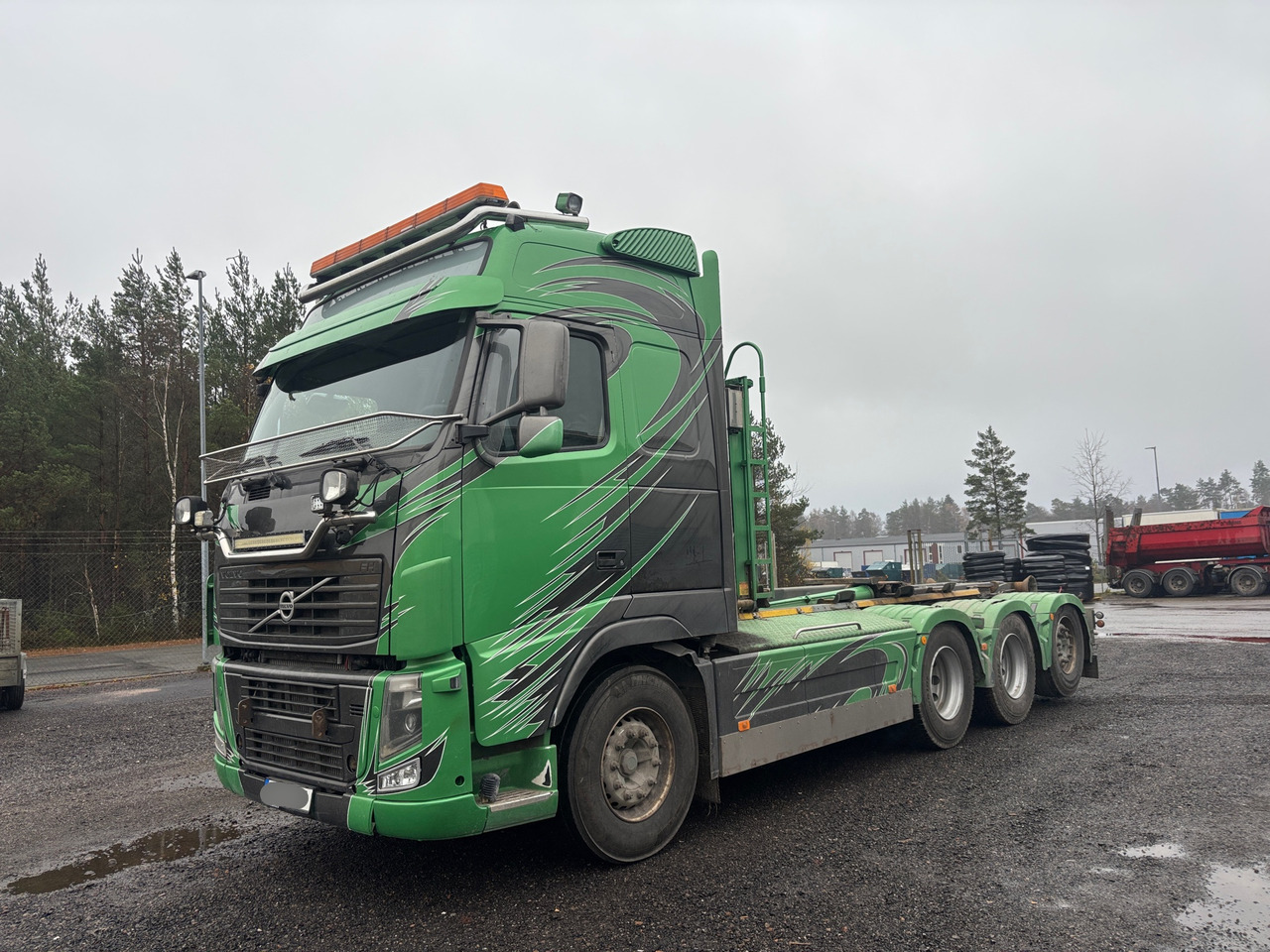 Volvo FH - شاحنة برافعة خطافية: صورة 1 Volvo FH - شاحنة برافعة خطافية: صورة 1