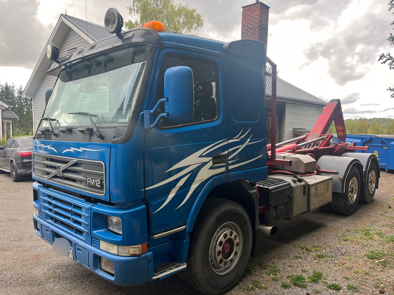 Volvo FM12 6X2 - شاحنة برافعة خطافية: صورة 1 Volvo FM12 6X2 - شاحنة برافعة خطافية: صورة 1