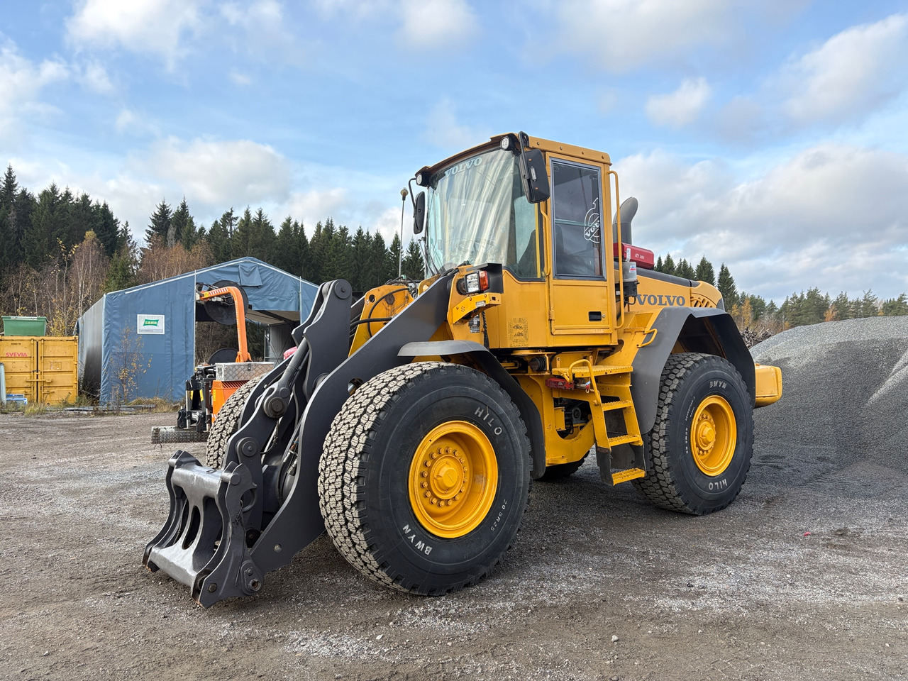 Volvo L70E - اللودر بعجل: صورة 1 Volvo L70E - اللودر بعجل: صورة 1