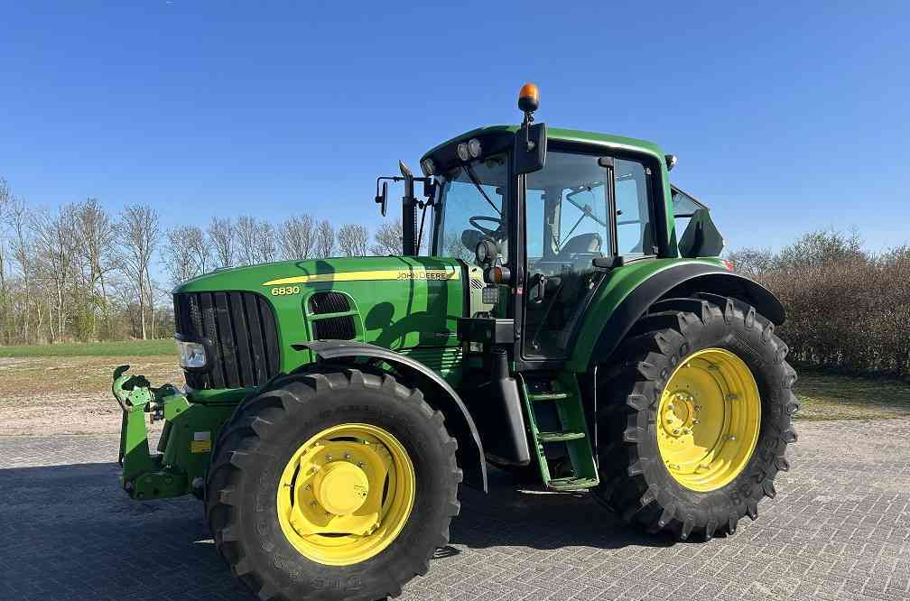 John Deere 6830 premium, tls, hcs, autoquad eco - جرار: صورة 1 John Deere 6830 premium, tls, hcs, autoquad eco - جرار: صورة 1