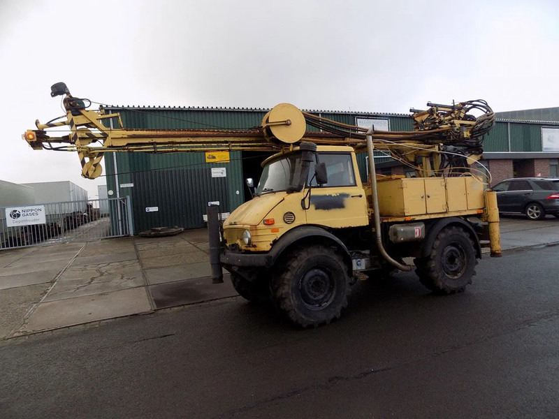 Mercedes-Benz U416 Unimog KNEBEL HY75 - معدات حفر: صورة 1 Mercedes-Benz U416 Unimog KNEBEL HY75 - معدات حفر: صورة 1