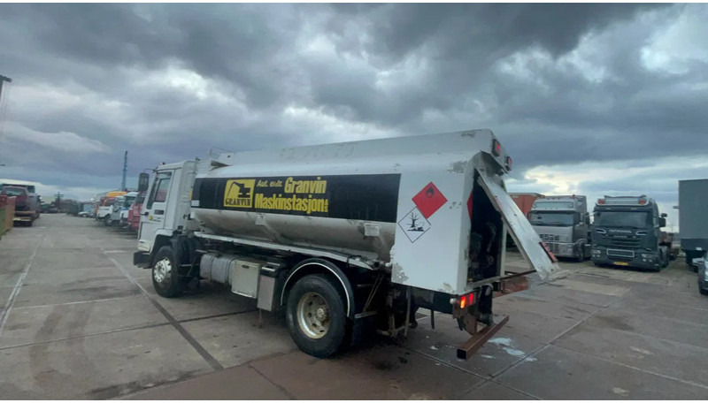 Volvo FL 7 Volvo FL7 285 Fuel tanker 4x2 - شاحنة صهريج: صورة 4 Volvo FL 7 Volvo FL7 285 Fuel tanker 4x2 - شاحنة صهريج: صورة 4