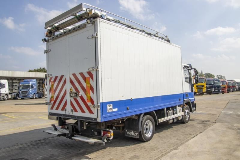 Iveco EUROCARGO 90E18- E5 +Porte-bagages réglable - شاحنة صندوقية: صورة 3 Iveco EUROCARGO 90E18- E5 +Porte-bagages réglable - شاحنة صندوقية: صورة 3