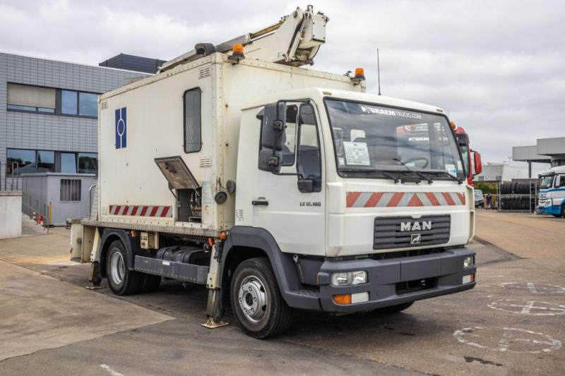 MAN LE 12.180 - COMILEV EN170TPC - منصة محمولة مثبتة على الشاحنة: صورة 2 MAN LE 12.180 - COMILEV EN170TPC - منصة محمولة مثبتة على الشاحنة: صورة 2