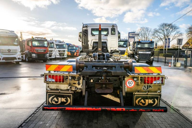 MAN TGS 33.470 BL - 64 456 KM - شاحنة برافعة خطافية: صورة 5 MAN TGS 33.470 BL - 64 456 KM - شاحنة برافعة خطافية: صورة 5