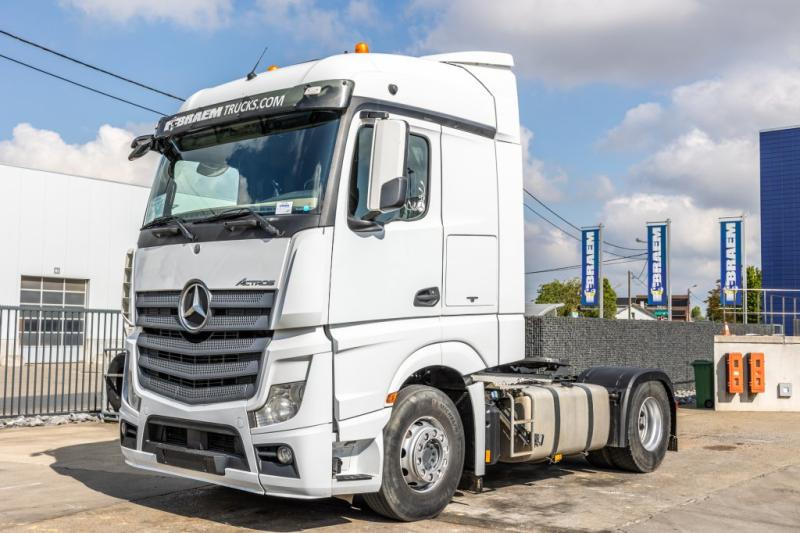 Mercedes ACTROS 1945 (1845) LS - مقطورة السحب: صورة 1 Mercedes ACTROS 1945 (1845) LS - مقطورة السحب: صورة 1