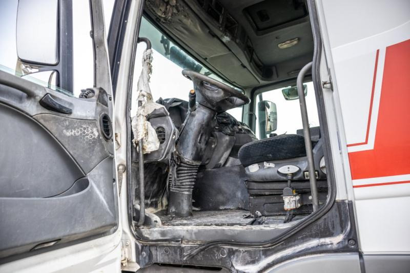 Mercedes ACTROS 3241 K -MP3-E5-Fire damage/dégâts du feu - شاحنة قلاب: صورة 5 Mercedes ACTROS 3241 K -MP3-E5-Fire damage/dégâts du feu - شاحنة قلاب: صورة 5