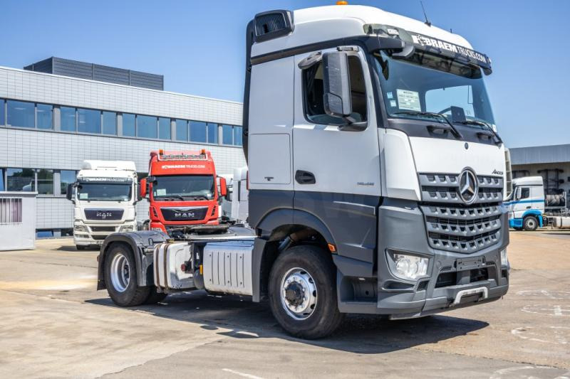 Mercedes AROCS 1845 HAD - 4X4 + HYDR. - مقطورة السحب: صورة 2 Mercedes AROCS 1845 HAD - 4X4 + HYDR. - مقطورة السحب: صورة 2