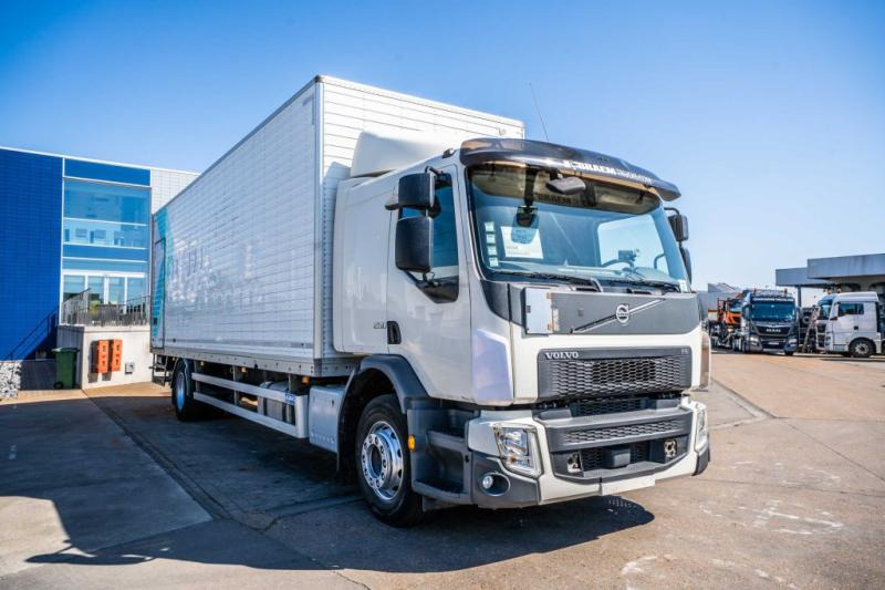 Volvo FE 250 (19T)+DHOLLANDIA 2 T. - شاحنة صندوقية: صورة 2 Volvo FE 250 (19T)+DHOLLANDIA 2 T. - شاحنة صندوقية: صورة 2