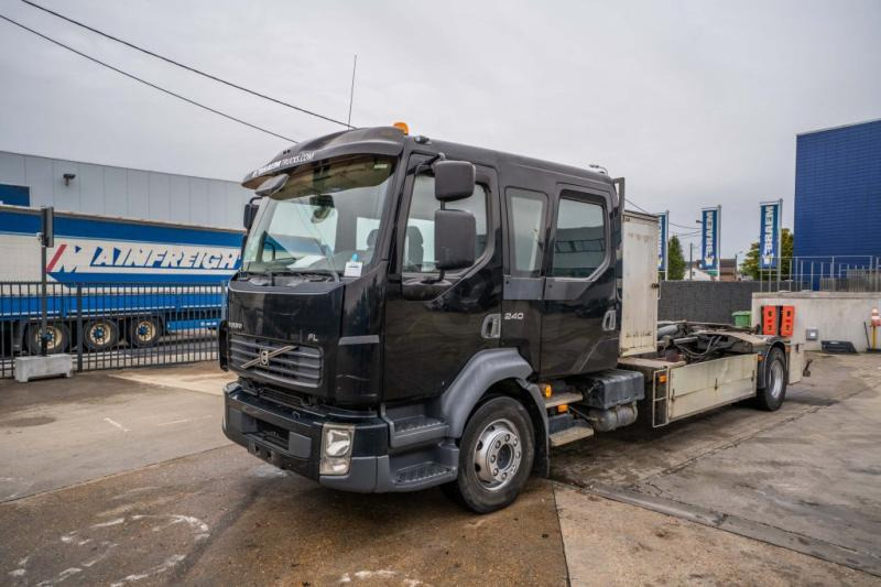 Volvo FL 240- 7p. + PALIFT - شاحنة برافعة خطافية: صورة 1 Volvo FL 240- 7p. + PALIFT - شاحنة برافعة خطافية: صورة 1
