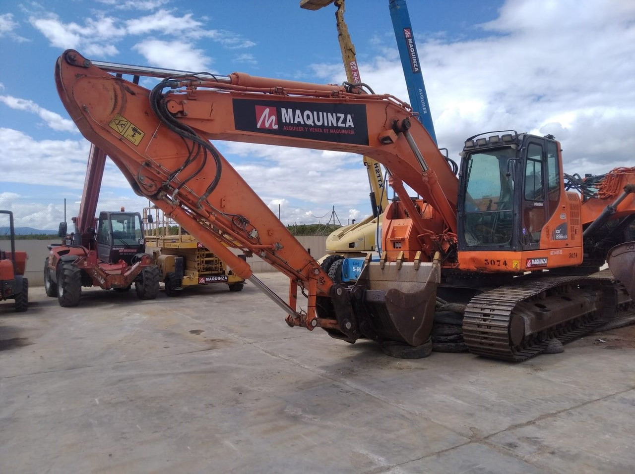DOOSAN DX235LCR - حفار زاحف: صورة 1 DOOSAN DX235LCR - حفار زاحف: صورة 1