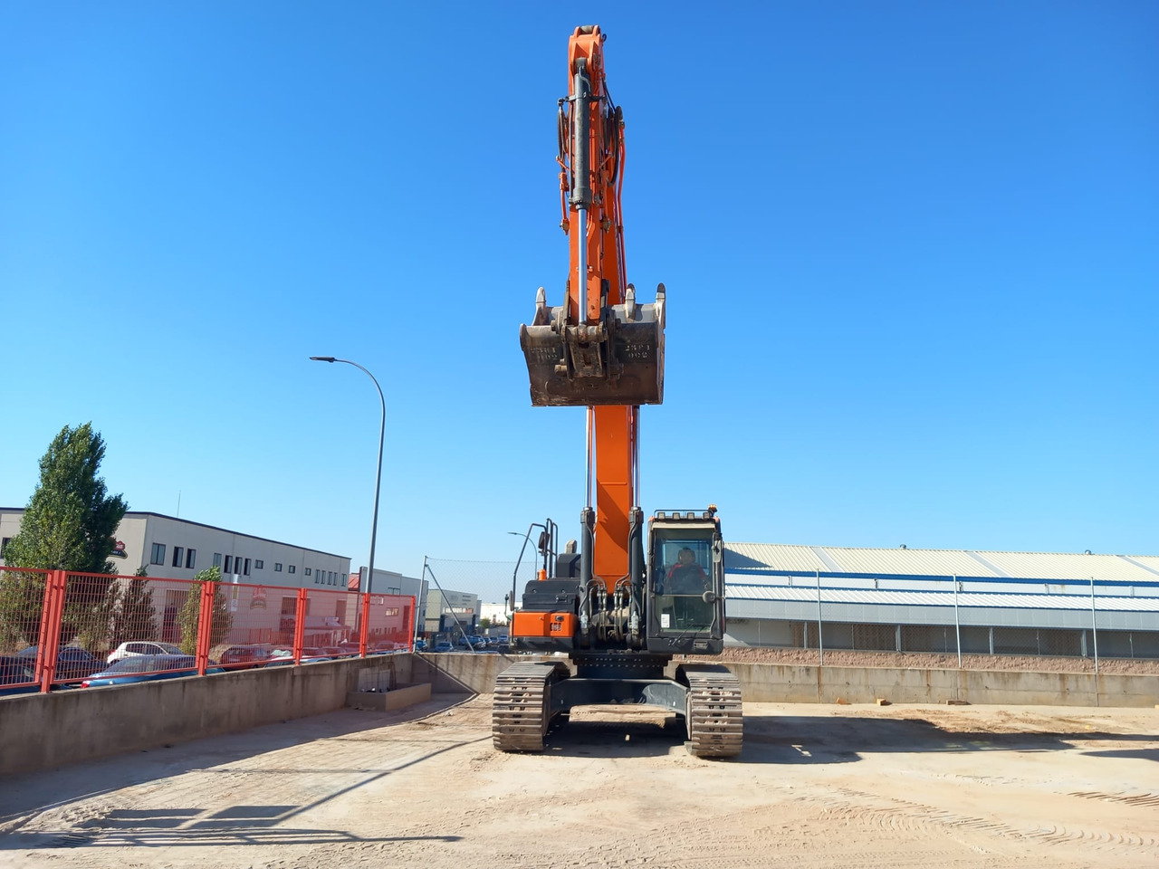 حفار زاحف DOOSAN DX350LC-7: صورة 6