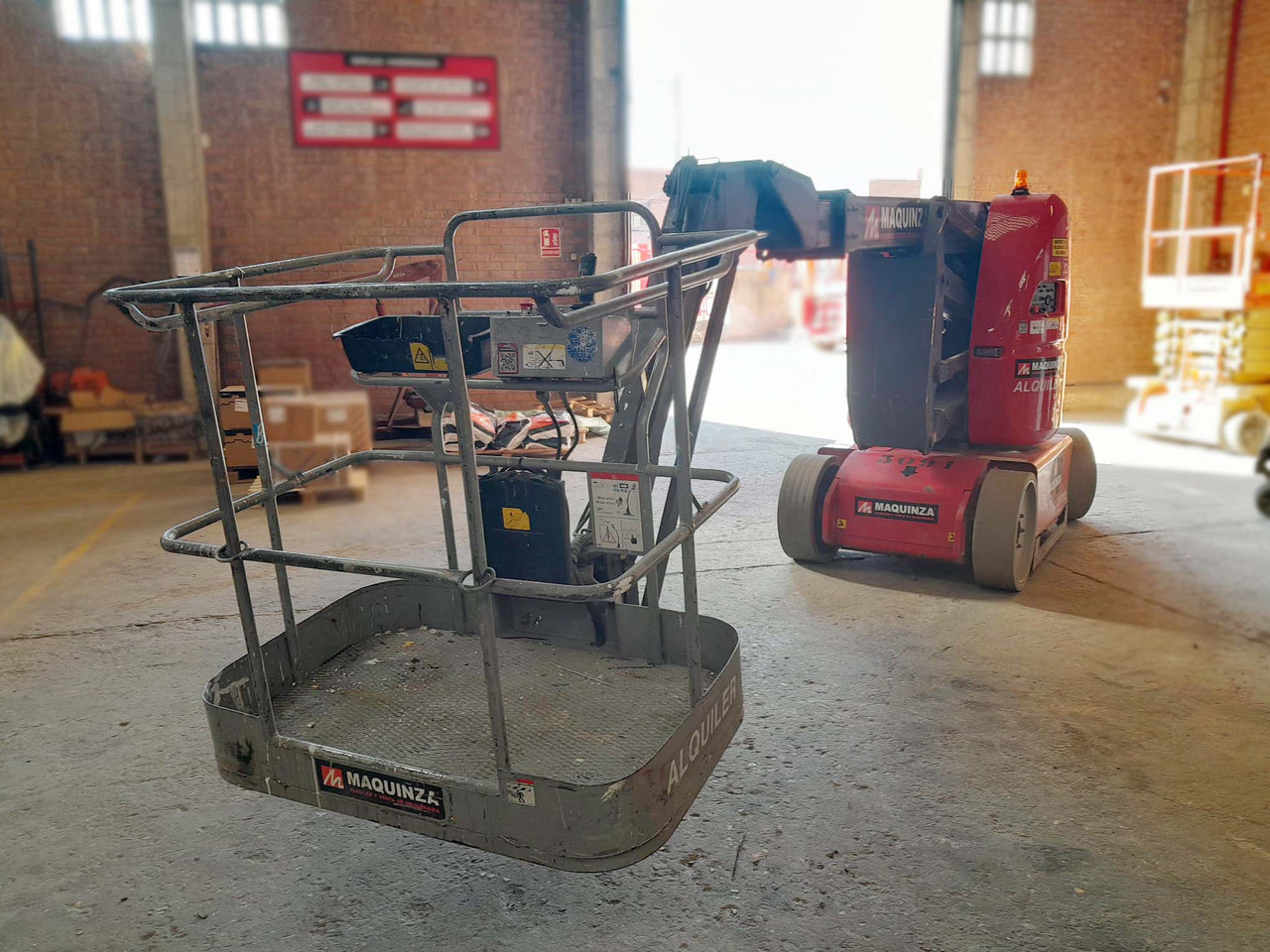 MANITOU 120AETJ C - مرفاع مفصلي: صورة 3 MANITOU 120AETJ C - مرفاع مفصلي: صورة 3